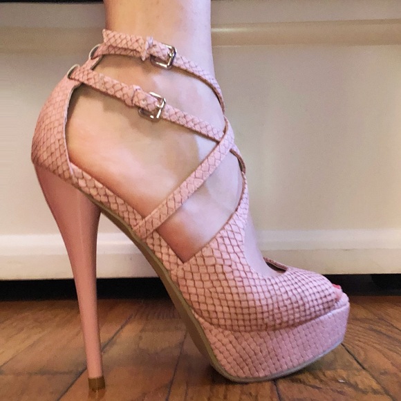 Just Fabulous Pink Snakeskin Heels - Picture 6 of 8